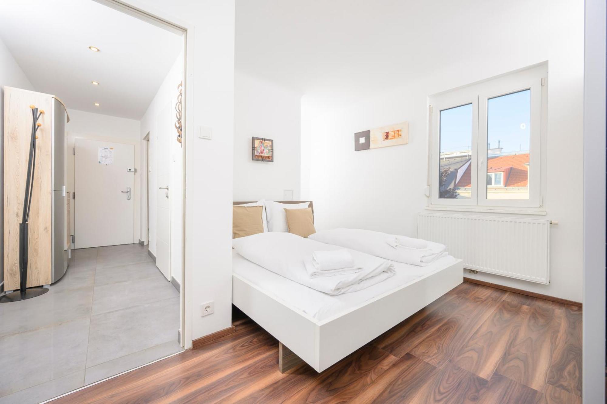 Hub Close To Main Station By Jr Apartamento *